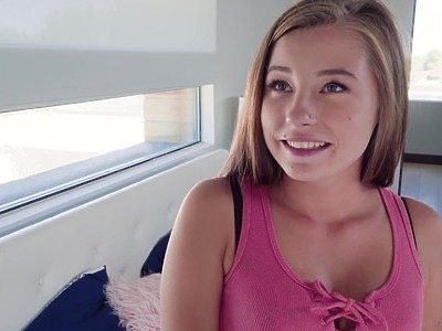 nastolatka ruchana w tyłek w kuchni