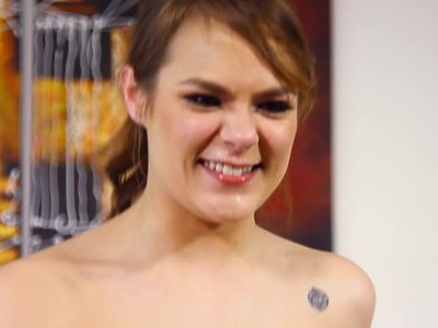 nastolatka fajnie ciągnie dużego penisa