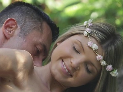 ładne nastolatki dają dużo przyjemności