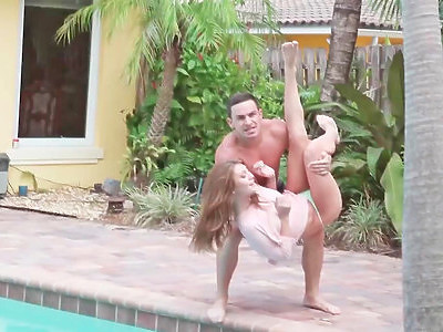 amatorka poprawiła sobie biuścik