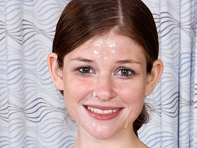 nastolatka prezentuje swe kakaowe oczko