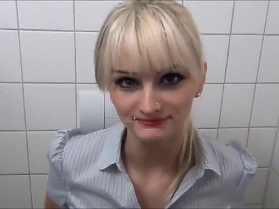 grupowe zabawy ze zboczoną nastką