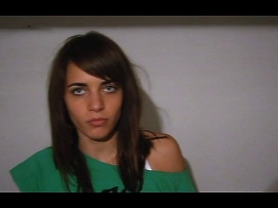 modelka w seksownym stroju licealistki