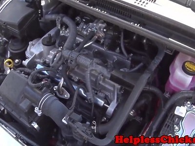 nastolatka w kitkach jest rżnięta na łyżeczkę