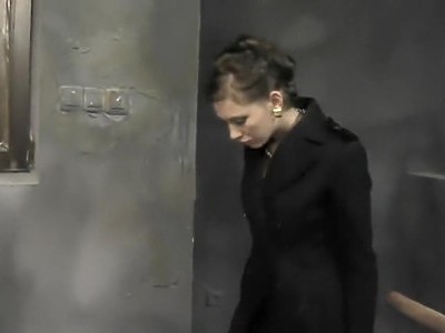 młoda próbuje sił w porno