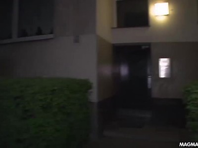 amatorka prezentuje wyłącznie swoje dupsko