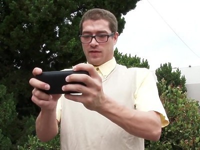 nastolatka masuje ciałko latynoski