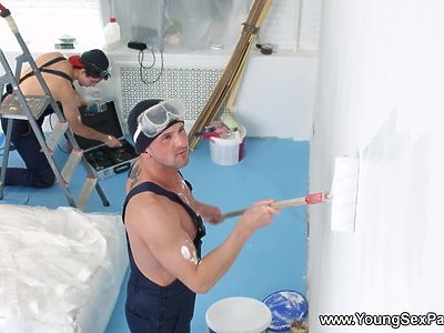 klamry na jej młodej cipce