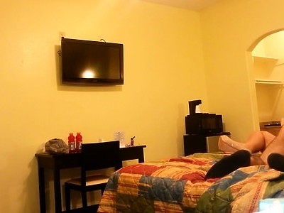 wymasował młodą kocicę