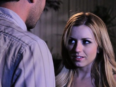 śliczna doświadczona nastolatka rucha się z kolegą