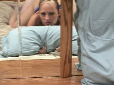 fajna uczennica ma chrapkę na nauczyciela