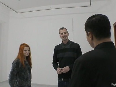 zabawy puszystej nastolatki