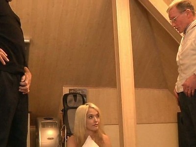 nastolatka lata z zarośniętą pizdą