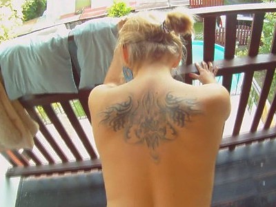 nastolatka wpadła na kanapę kastingową