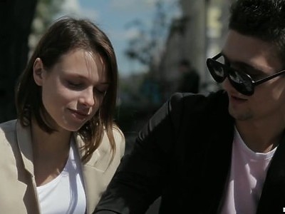 pasierbica uwielbia kutasa swojego ojczyma