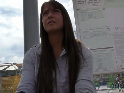 nastolatka sika podczas ruchania