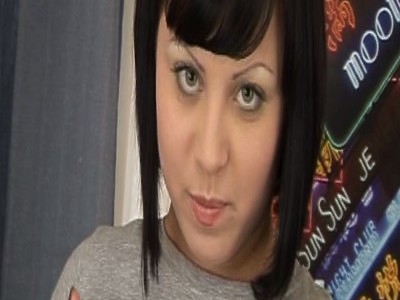 nastolatka ma ochotę na zabawę