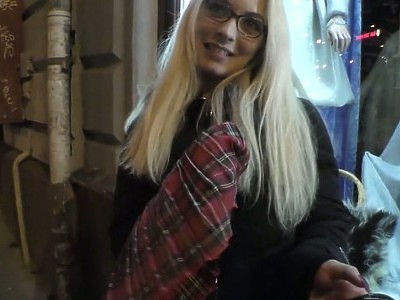 nastka skacze na kutasie kolegi