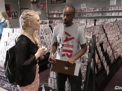 nakręcił swoją siostrę w solowej akcji