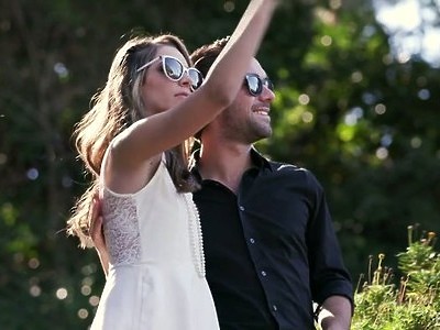 ostra nastolatka ze śliską brzoskwinką