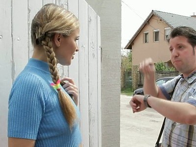 młoda umie się dobrze zabawić