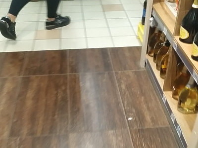 potężna zabawka w młodej dziurce