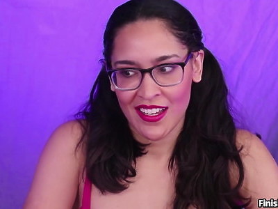 anal młodej brunetki