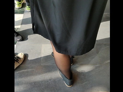 tatuś dogodził napalonej nastolatce