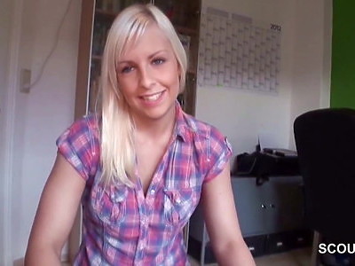 seksowna nastolatka dostała to czego chciała