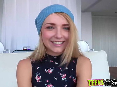 nastka trzepie fiuta