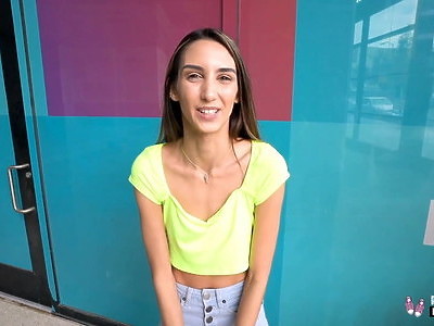 młoda i blada lubi konkret seksik