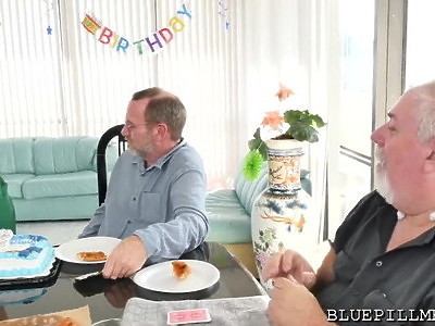 panna młoda jeszcze raz skusiła się na kutasa przed ślubem