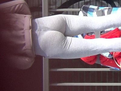 seksowne nastolatki pieszczą się w łazience