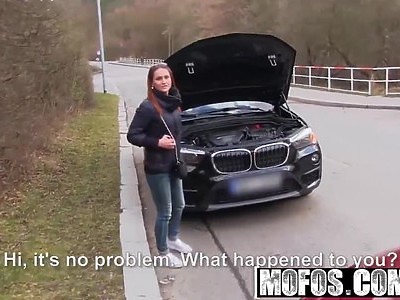 malutka dziewica sprawia sobie małą przyjemność