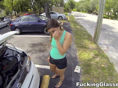 młoda i wilgotna cipka