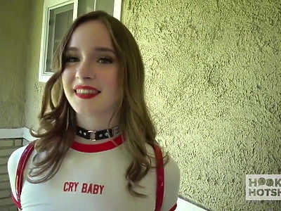 młode ciałko zgrabnej blondyneczki