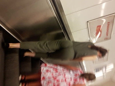 poranne dymanie chudej nastolatki