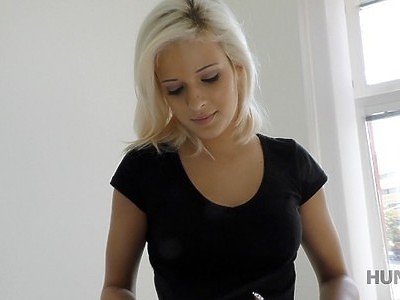 słodka uczennica z gładką szparą