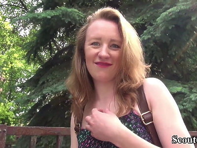 fajnie opalona dziewica ma super dupcię