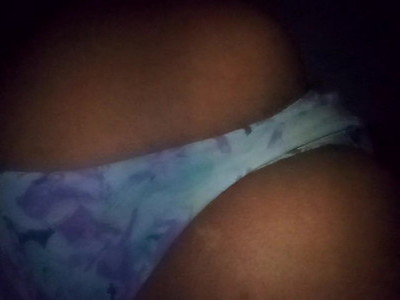 nastolatka z mega cycami trzepie kutaska