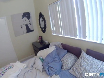 nauczyciel posuwa niesforną uczennicę